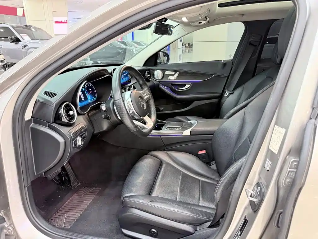 Mercedes-Benz C-Class 2022