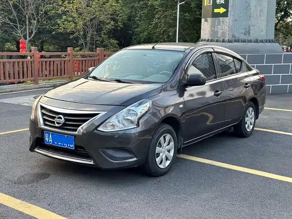 Nissan Sunny 2014