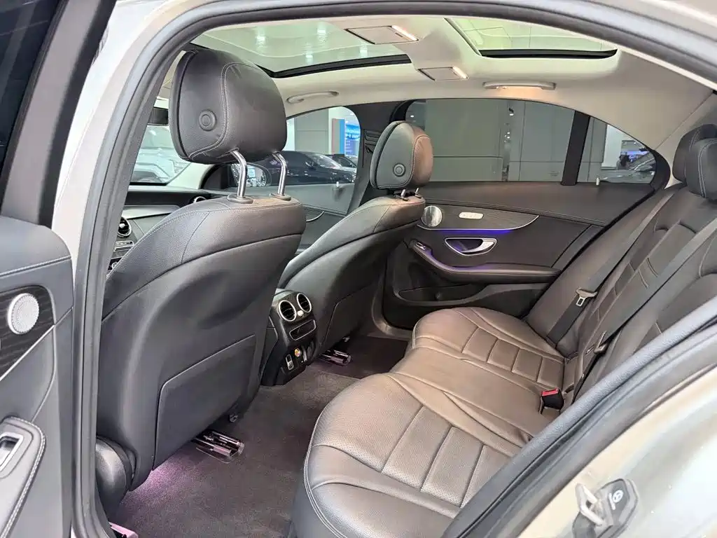 Mercedes-Benz C-Class 2022 — фото 8
