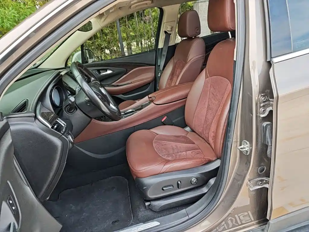 Buick Envision Plus 2017 — фото 15