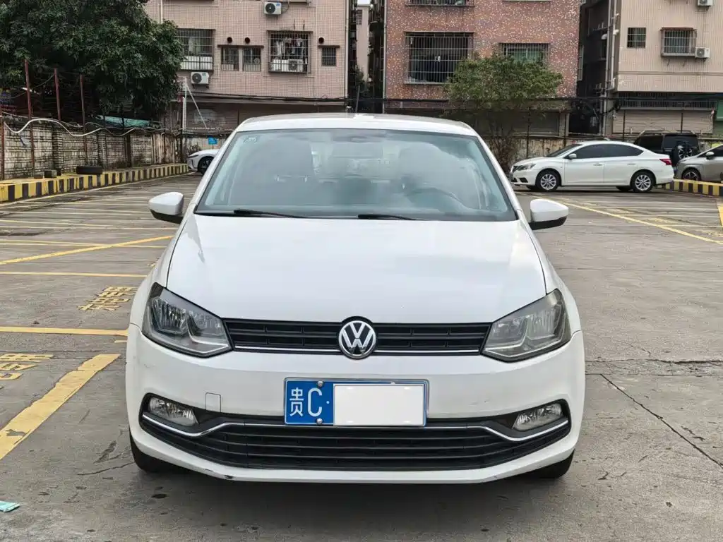 Volkswagen Polo 2015