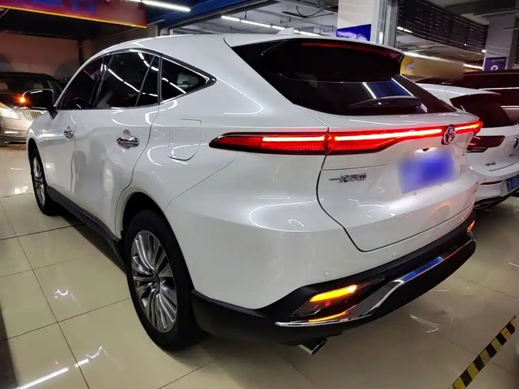 Toyota Harrier 2022 — фото 5