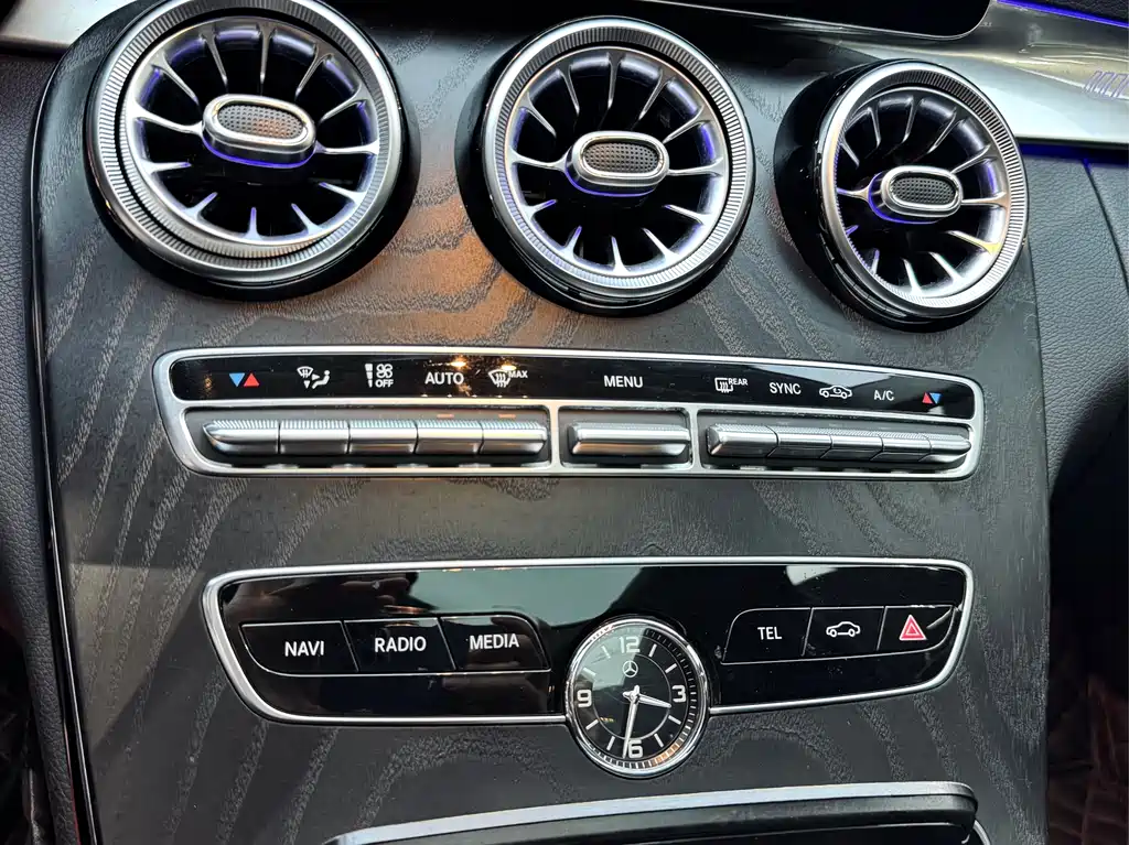 Mercedes-Benz C-Class 2021 — фото 17