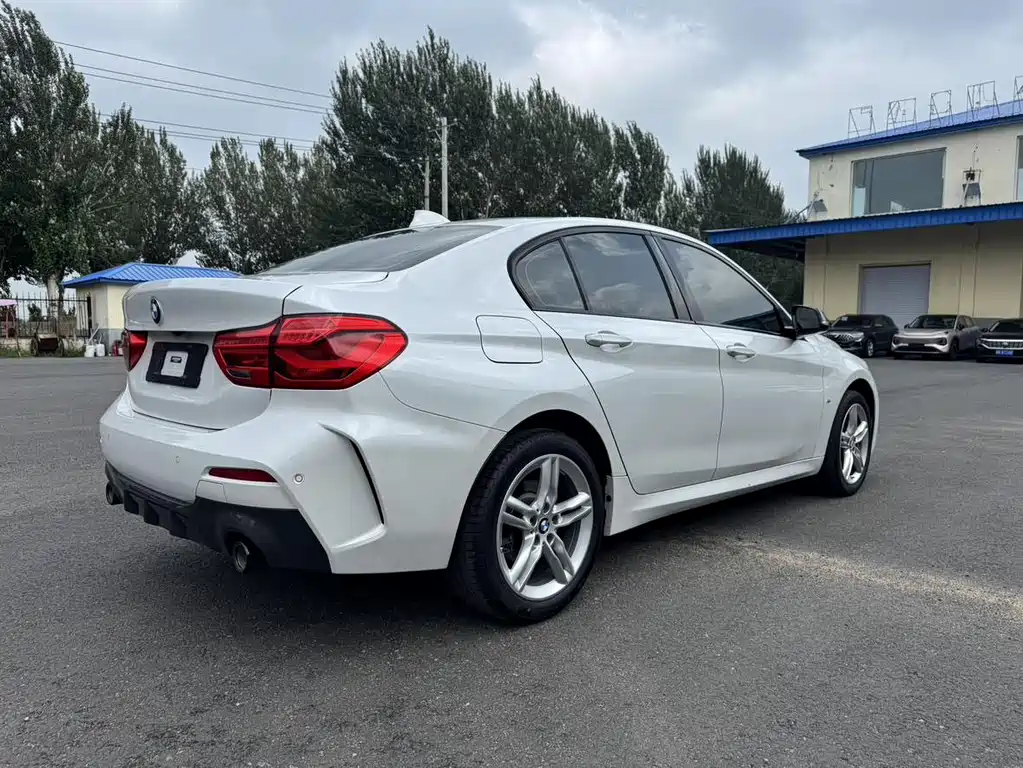 BMW 1 Series 2022