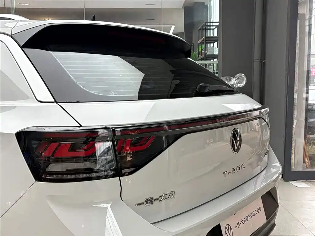 Volkswagen T-Roc 2024 — фото 10