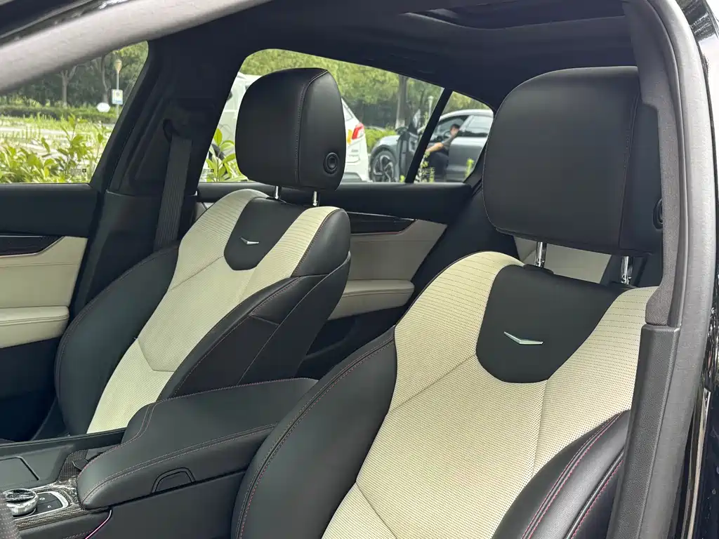 Cadillac CT5 2021 — фото 14