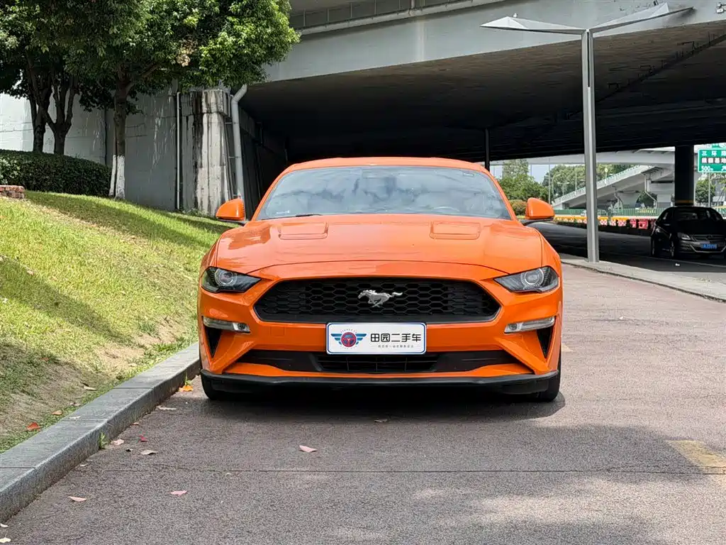 Ford Mustang 2021 — фото 2