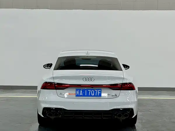 Audi A7L 2023