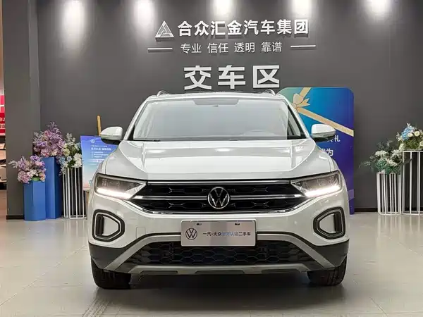 Volkswagen T-Roc 2024