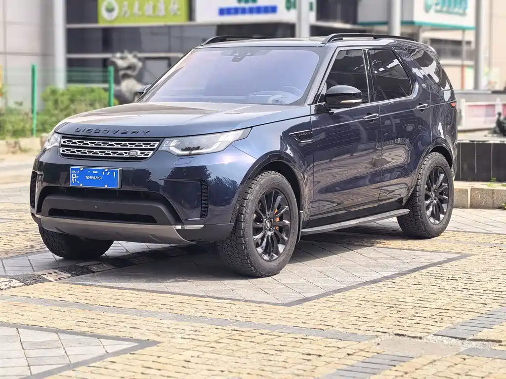 Land Rover Discovery 2017 — фото 1