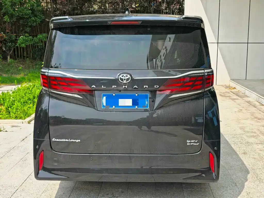 Toyota Alphard 2026 — фото 6