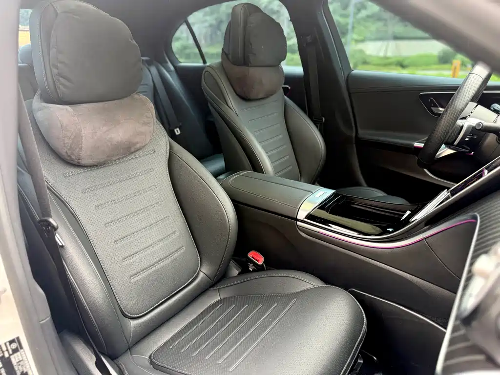 Mercedes-Benz C-Class 2025 — фото 10