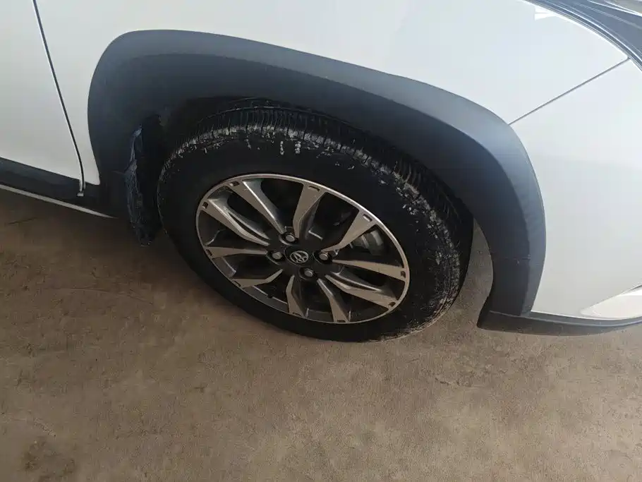 Toyota Yaris L 2021