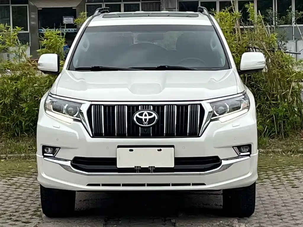 Toyota Prado 2019 — фото 2