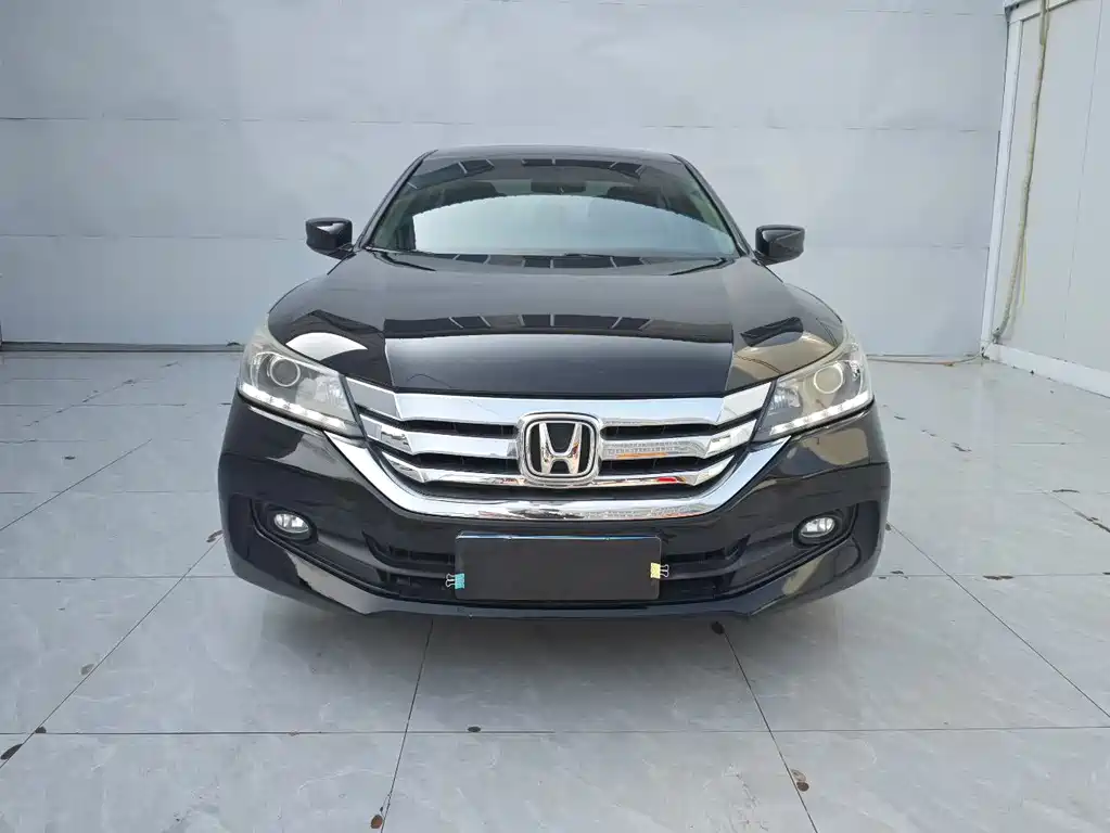 Honda Accord 2016 — фото 2