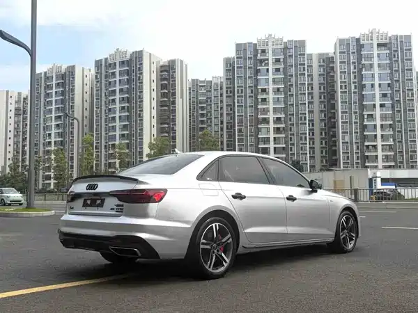 Audi A4L 2023