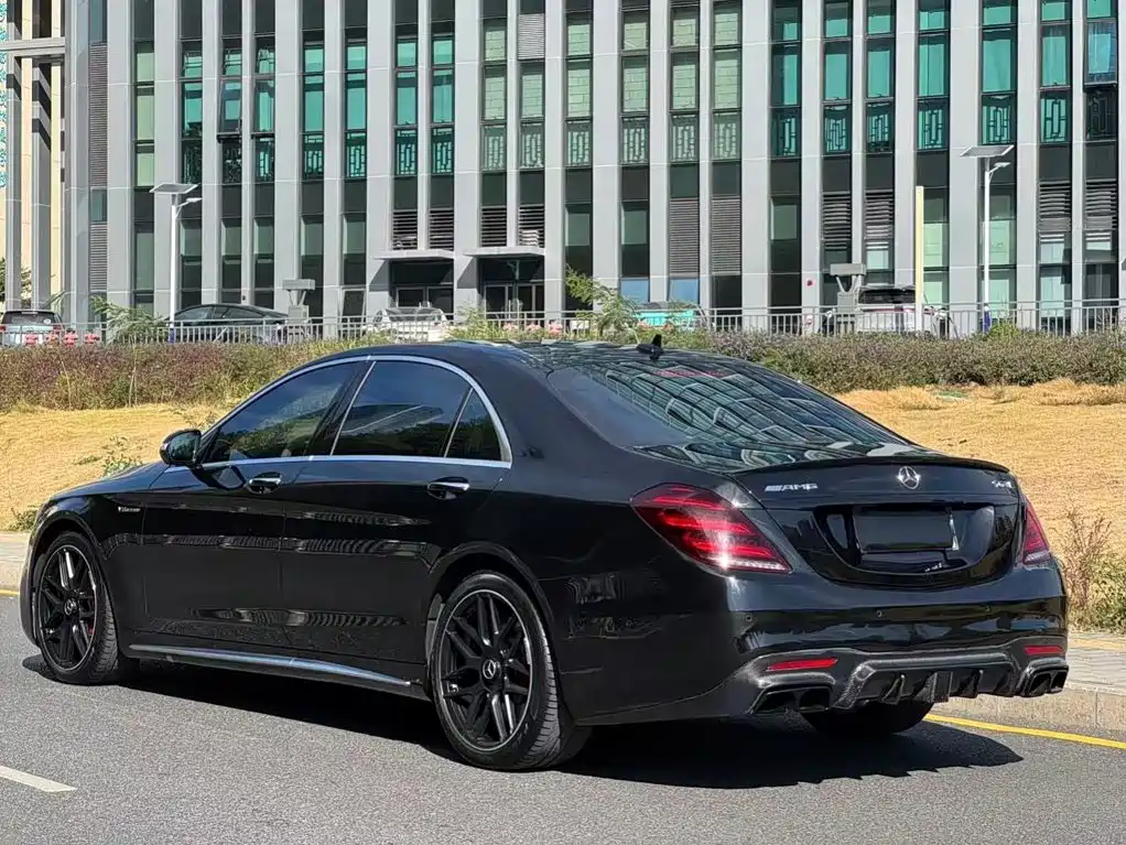 Mercedes-Benz S-Class AMG 2015 — фото 7