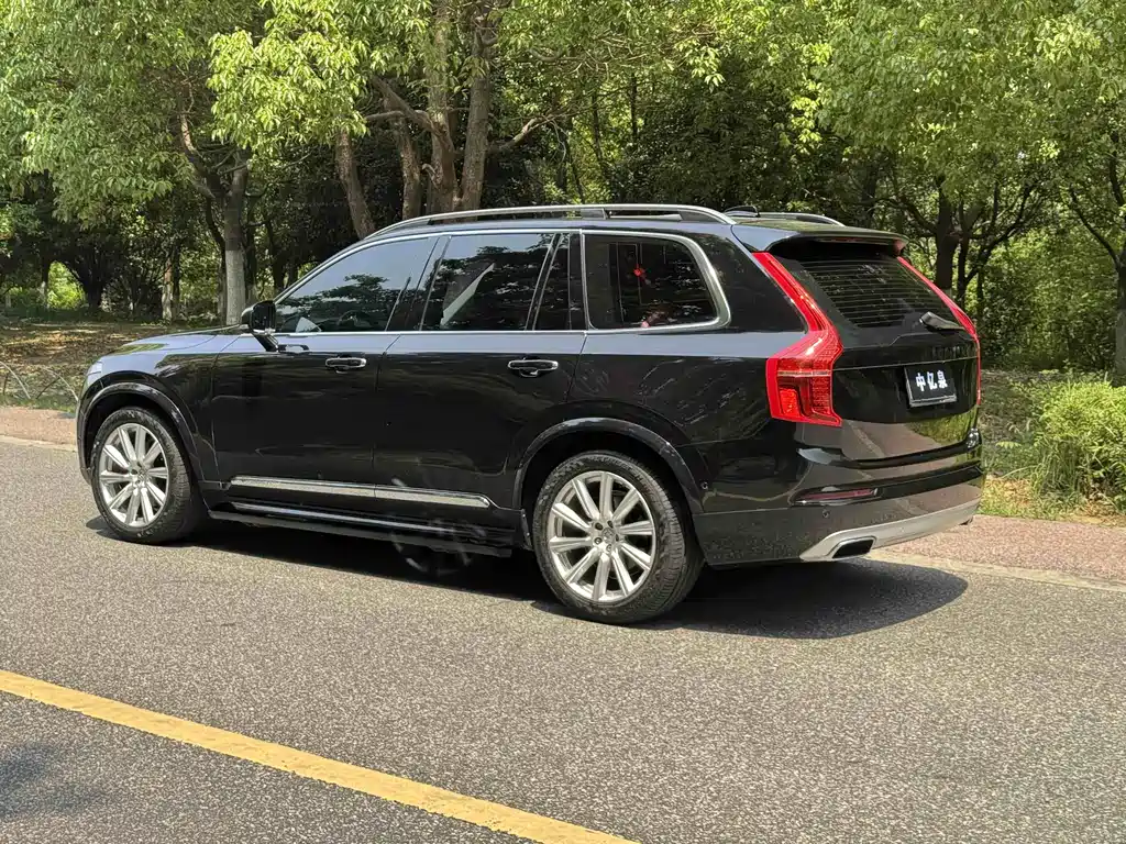 Volvo XC90 2018 — фото 3