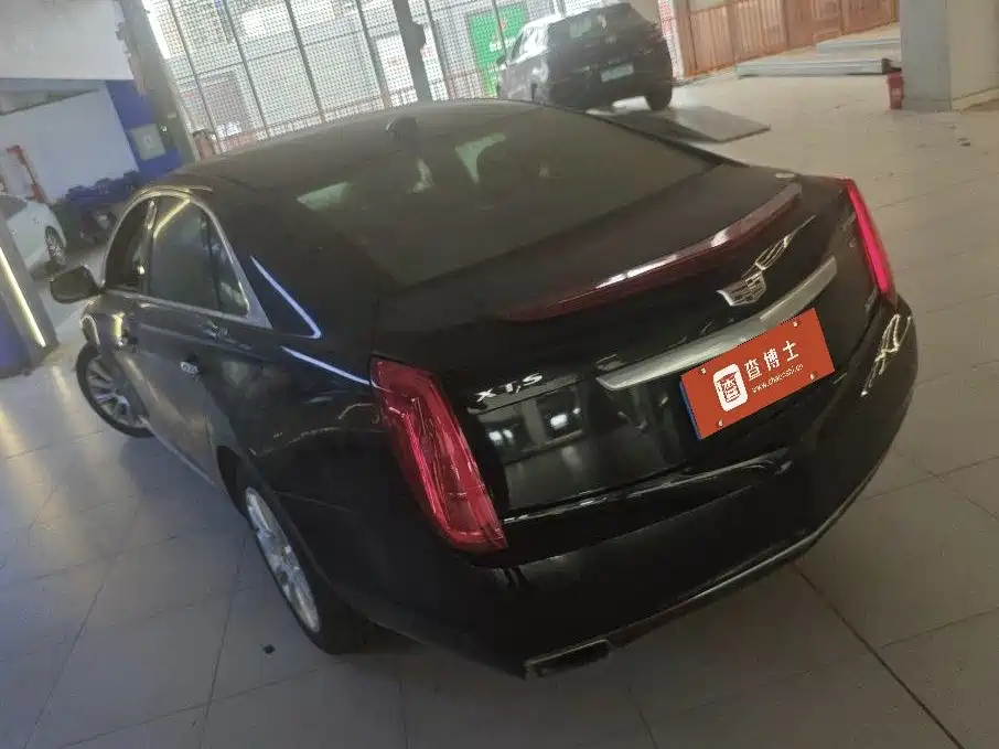 Cadillac XTS 2017 — фото 3