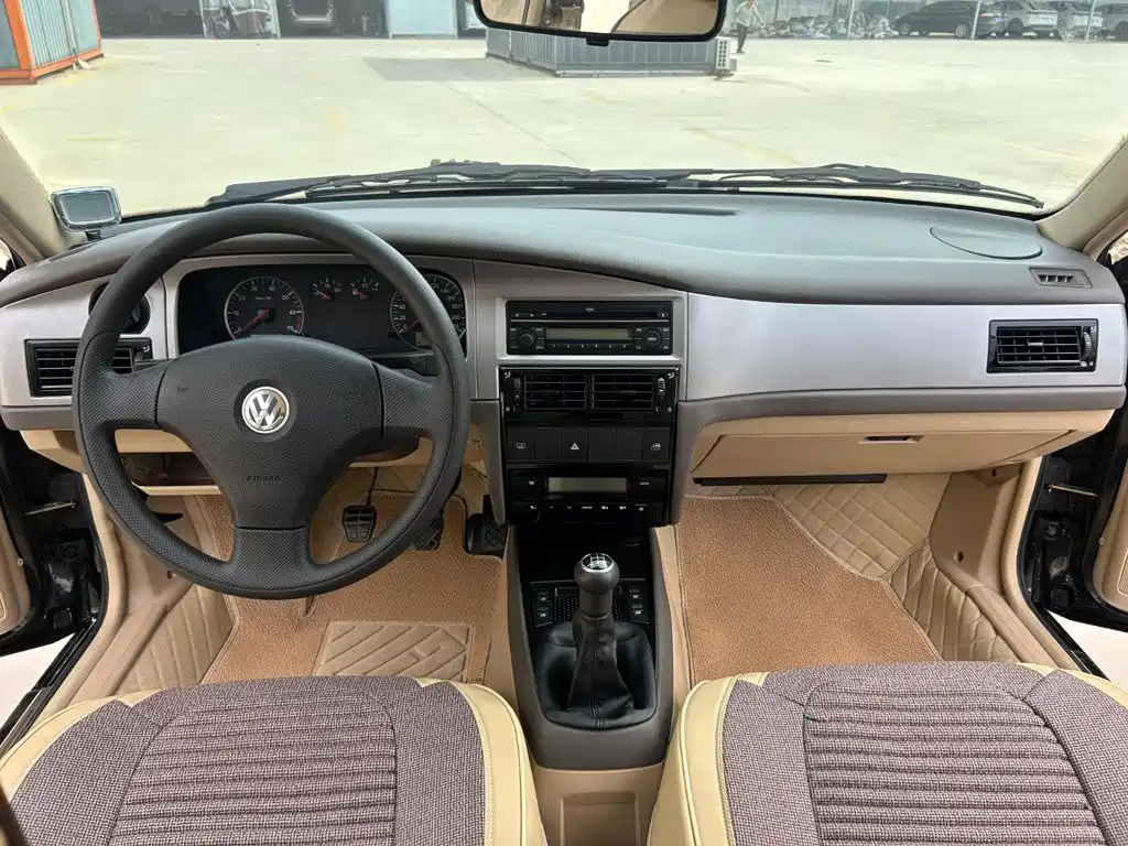 Volkswagen GMC 2011 — фото 12