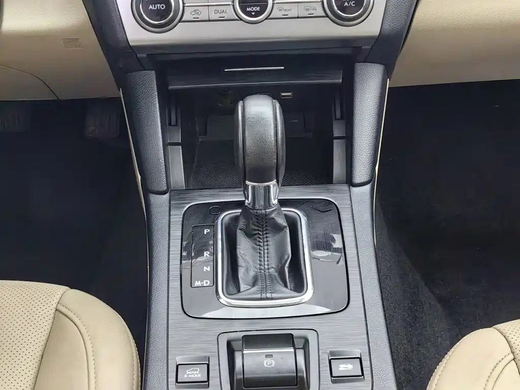 Subaru Outback 2015 — фото 13