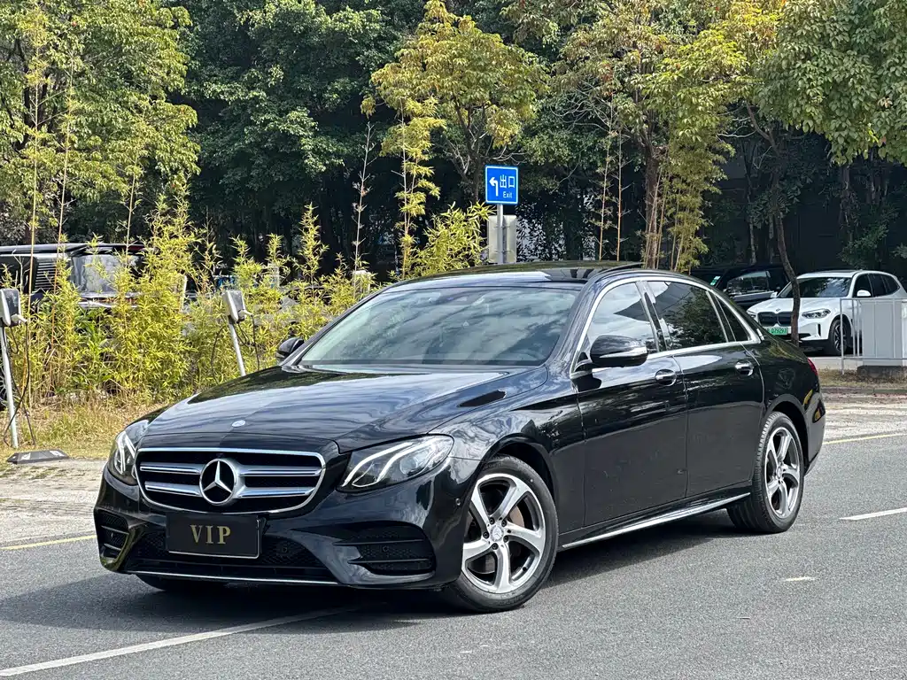 Mercedes-Benz E-Class 2017 — фото 1