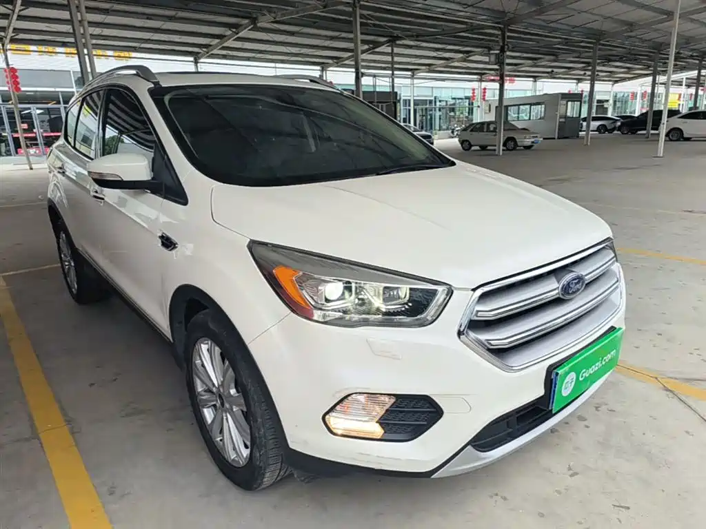 Ford Kuga 2017 — фото 4
