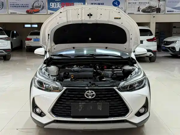 Toyota Yaris L 2022