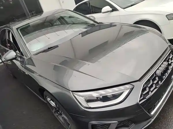 Audi A4L 2021