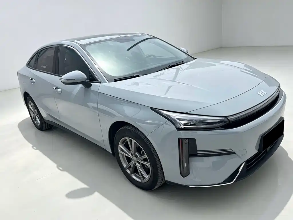 Geely Galaxy L6 2025 — фото 3