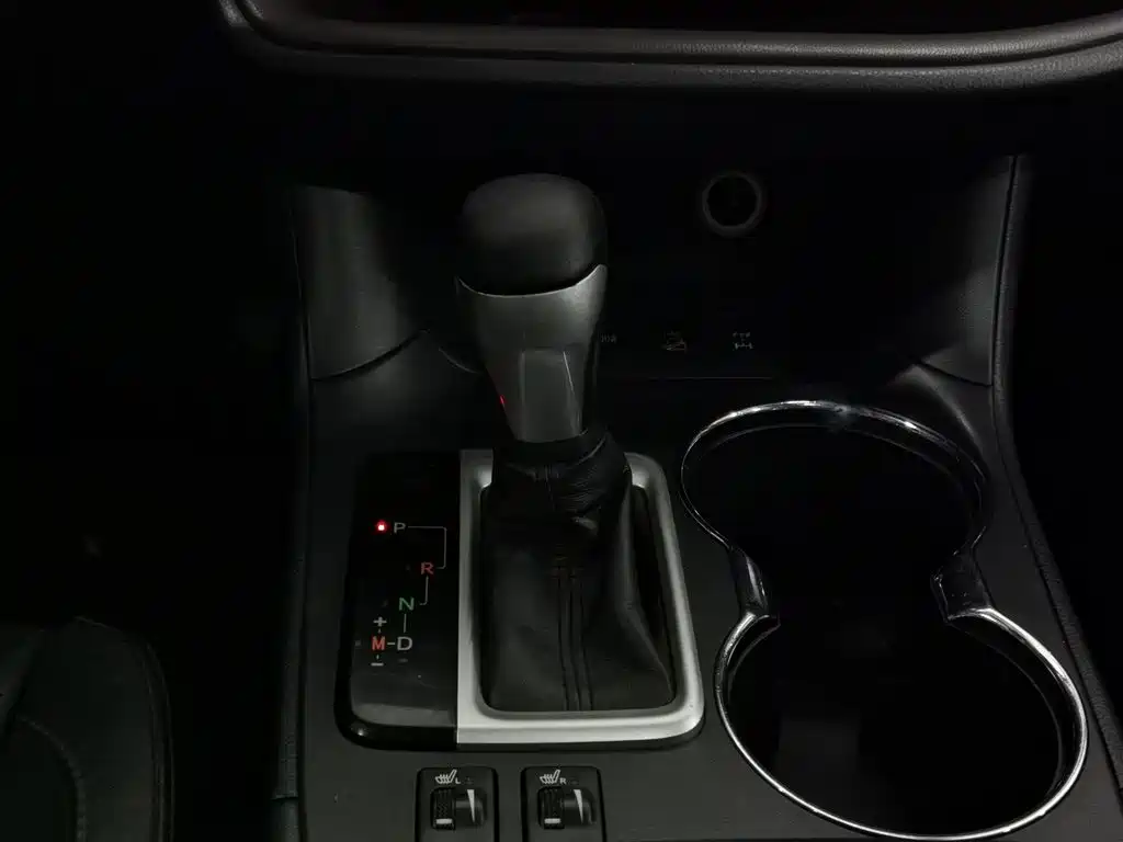 Toyota Highlander 2015 — фото 13