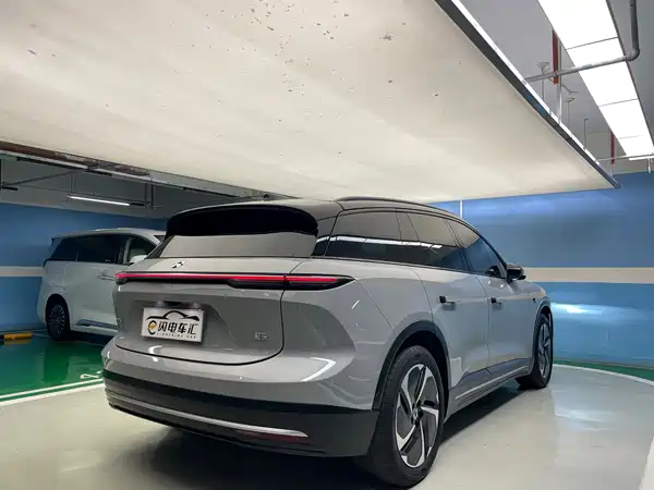 NIO ES6 2025
