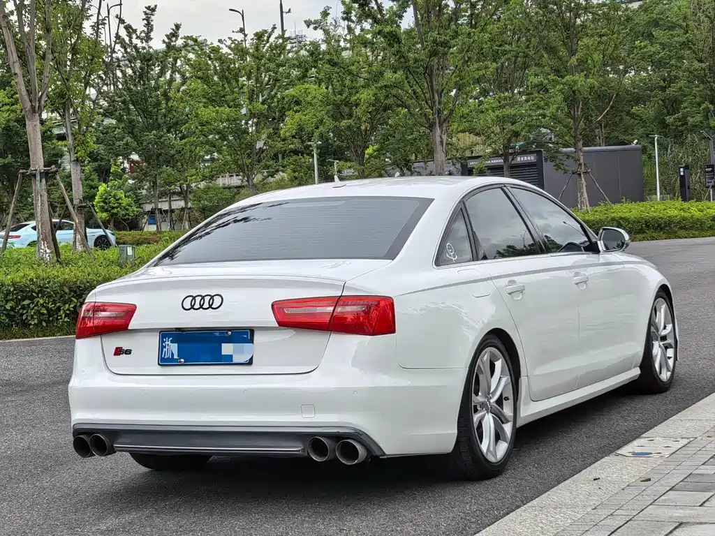 Audi S6 2015 — фото 6