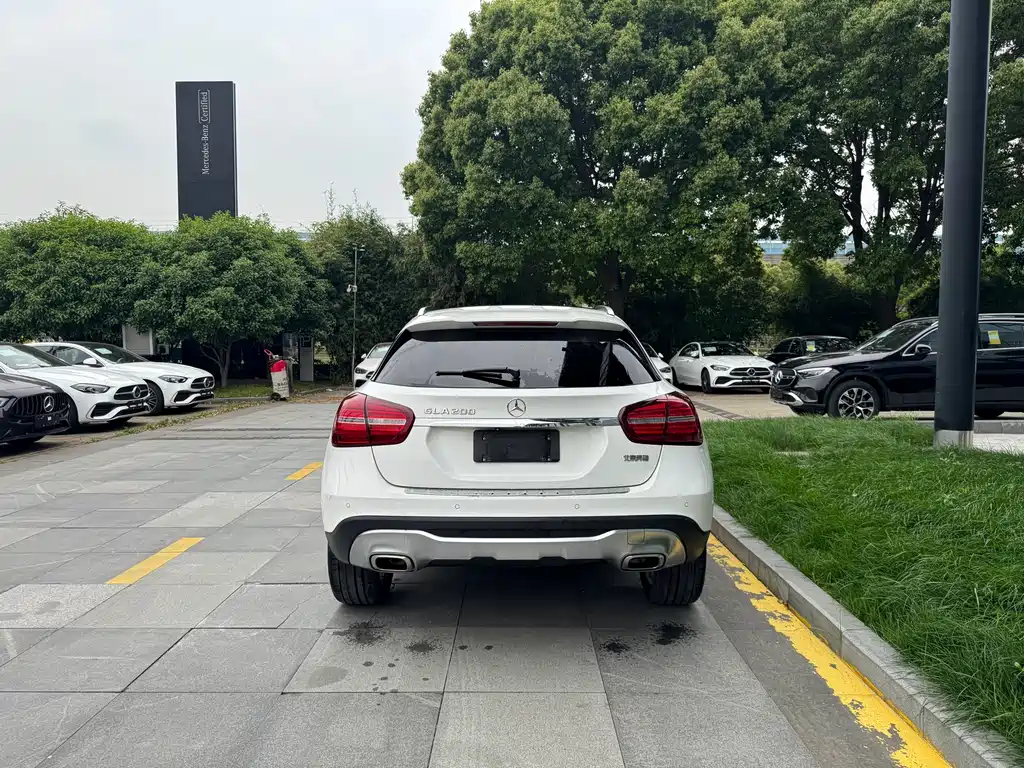 Mercedes-Benz GLA 2018 — фото 15