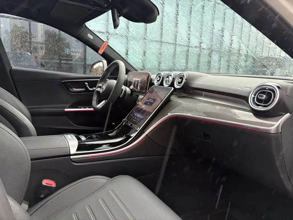 Mercedes-Benz C-Class 2023 — фото 14