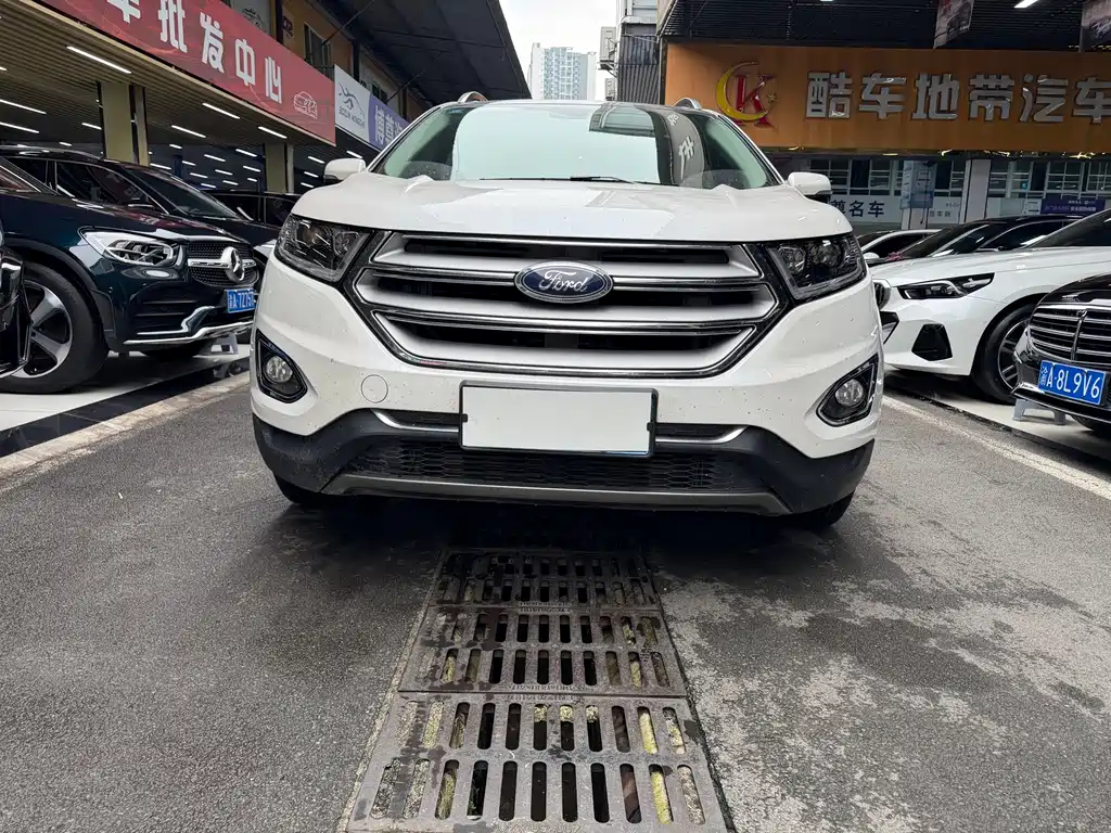 Ford Edge 2018 — фото 2