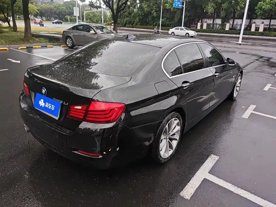 BMW 5 Series 2016