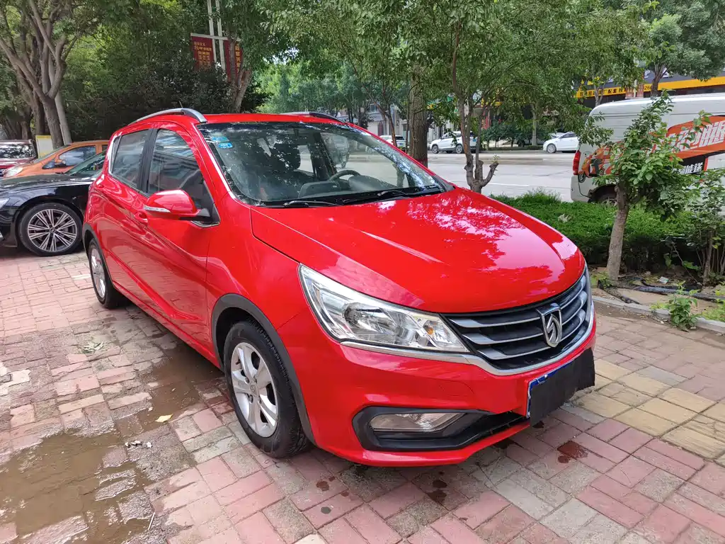 Baojun 310 2016