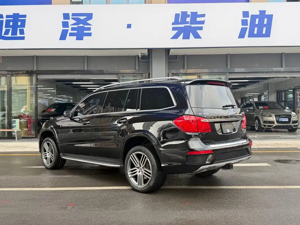 Mercedes-Benz GL-Class 2016 — фото 12