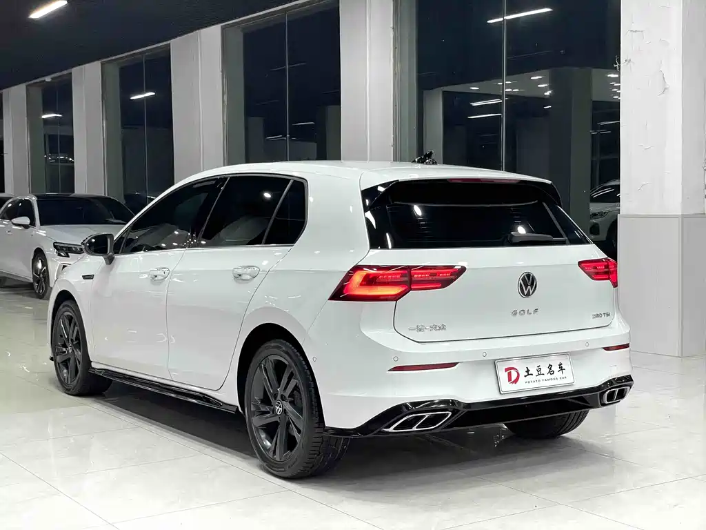 Volkswagen Golf 2022