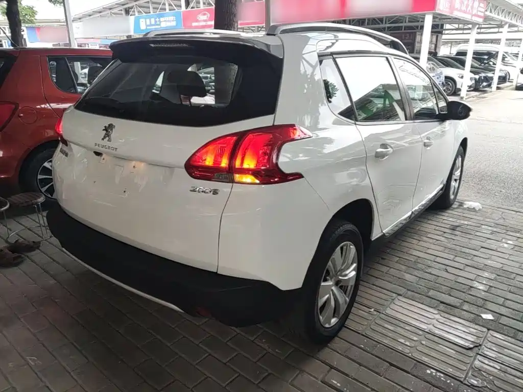 Peugeot 2008 2015