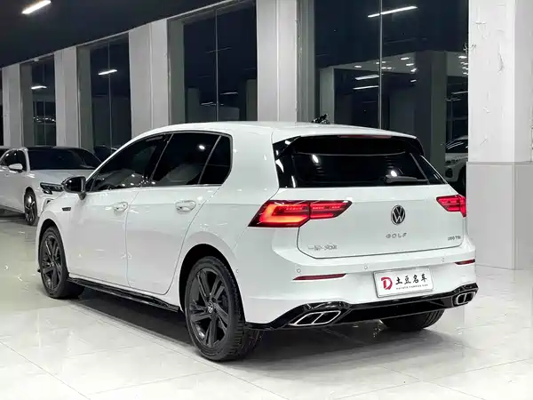 Volkswagen Golf 2022