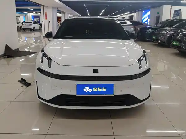 Lynk & Co 07 EM-P 2025