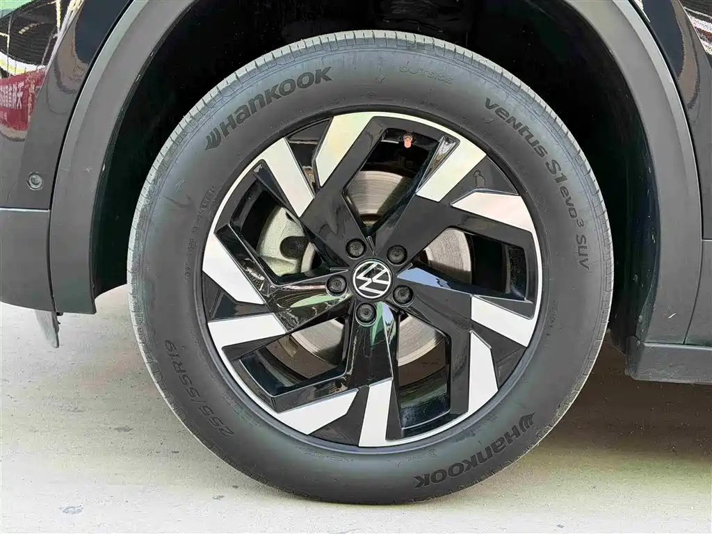 Volkswagen Teramont 2023 — фото 14