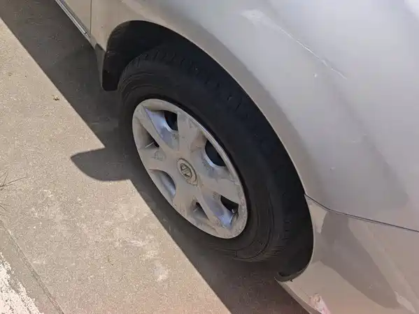 Nissan Sunny 2012