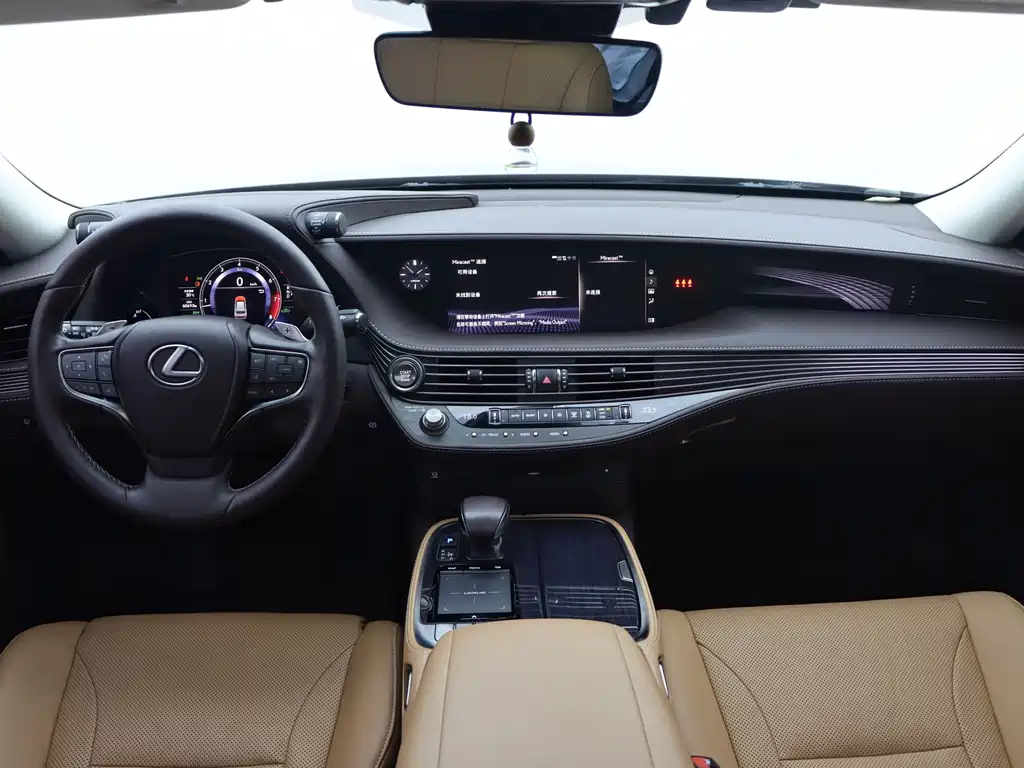 Lexus LS 2019 — фото 16