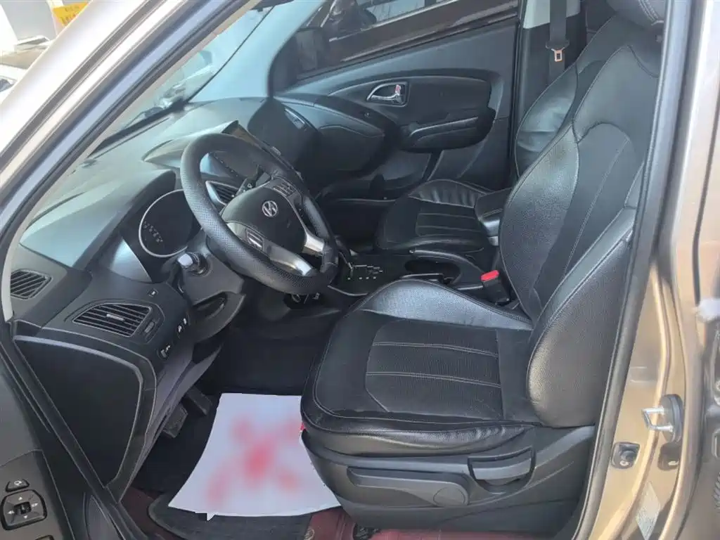 Hyundai ix35 2015 — фото 15