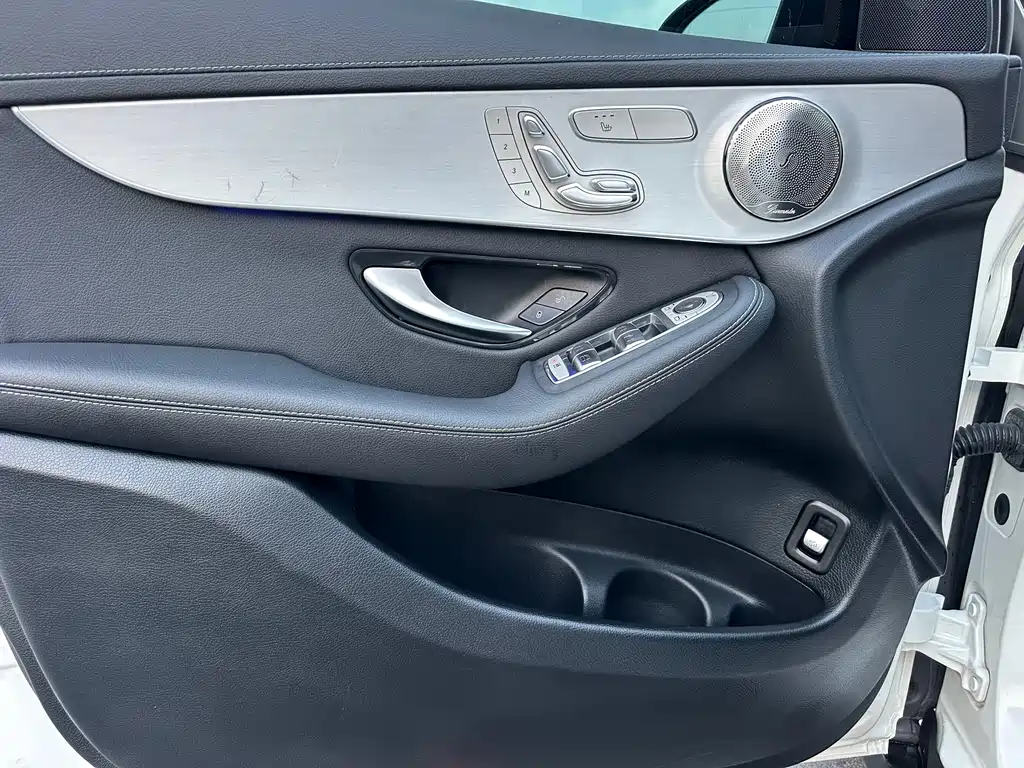 Mercedes-Benz GLC Coupe 2021 — фото 4