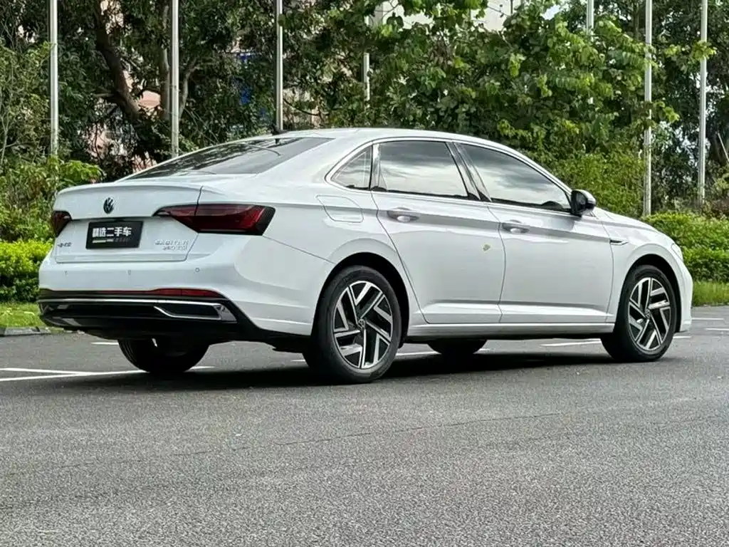 Volkswagen Sagitar 2023