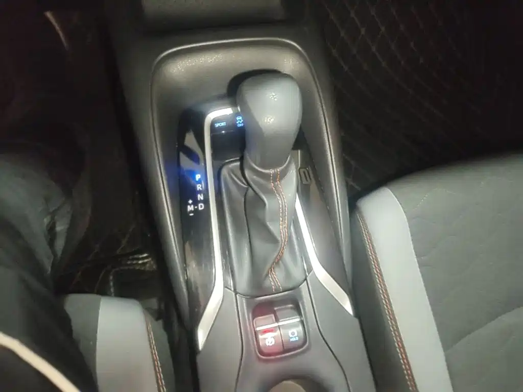 Toyota Corolla 2023 — фото 14